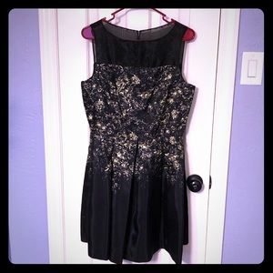NWOT Versona Black and Gold Dress
